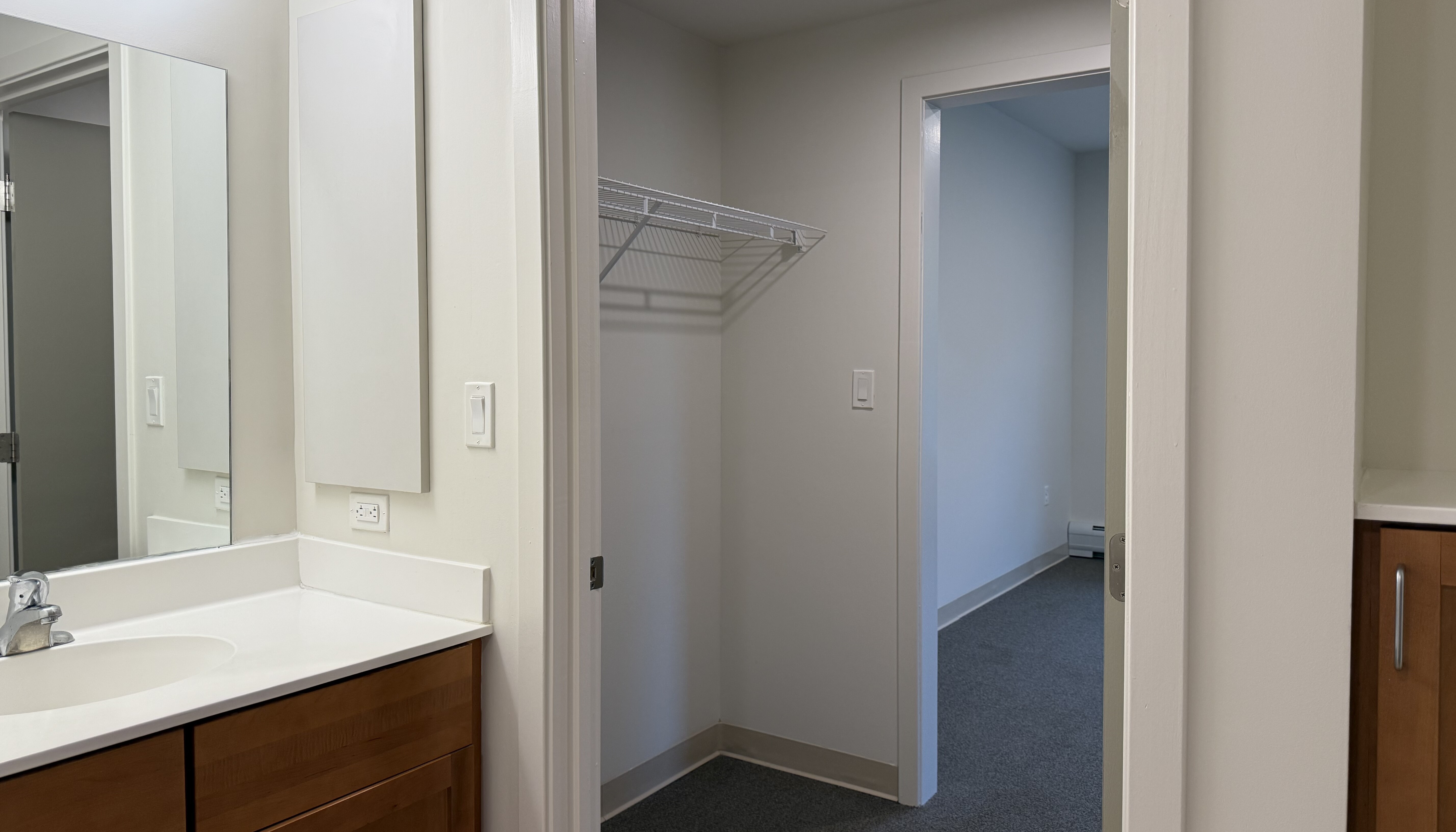 Juniper House apartment bathroom 2