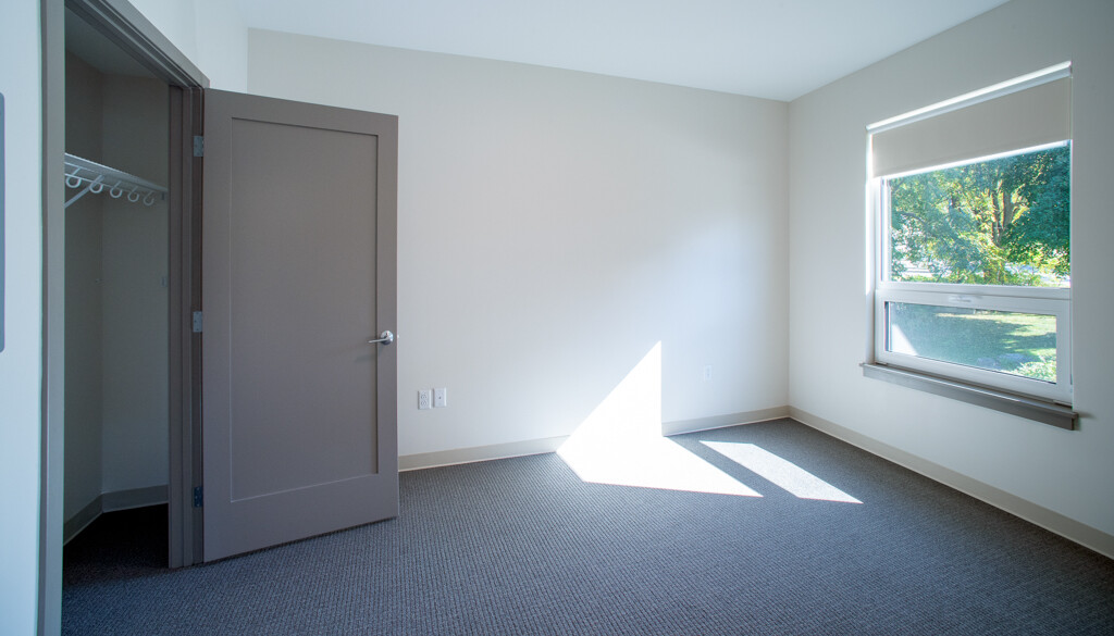 An interior photo of Reid Commons apartment bedroom