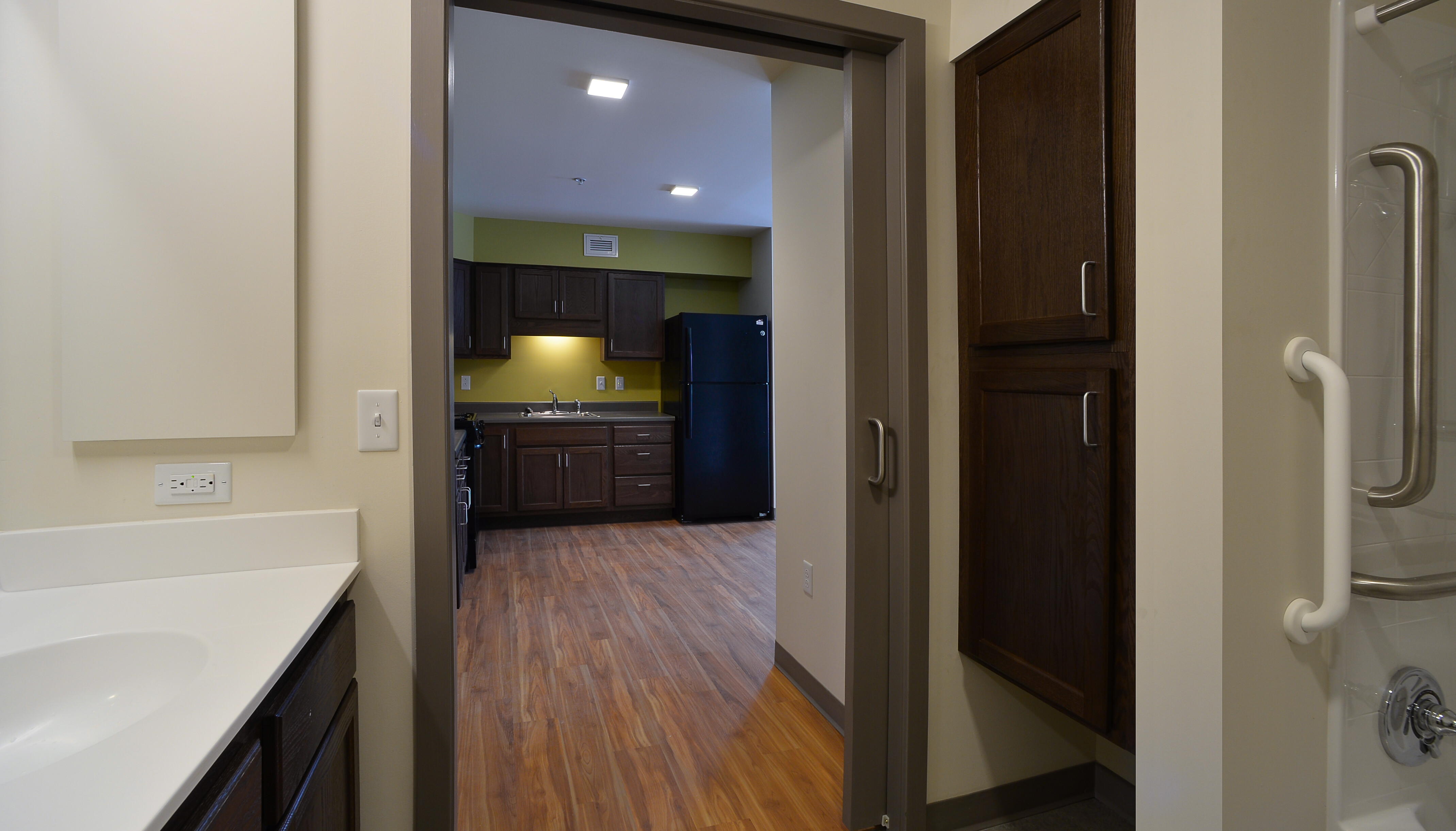 Elm Place Bathroom 1
